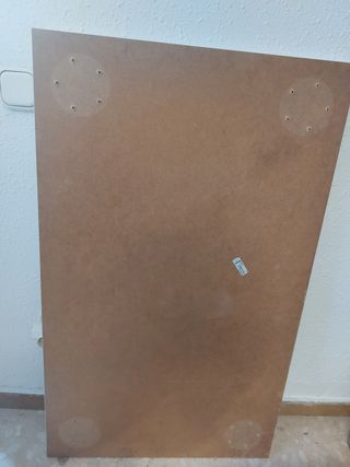 Mesa de escritorio blanca