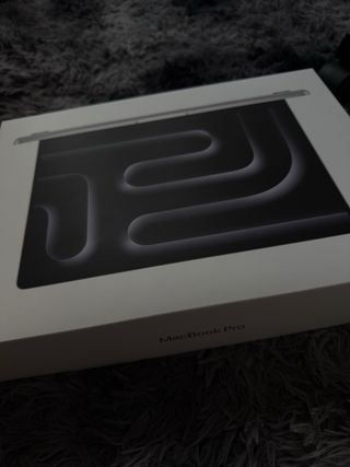 Apple MacBook M4 Pro PRECINTADO