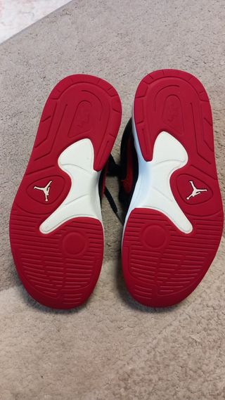 Scarpe Jordan Rosse e Nere NUMERO 38.5