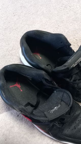 Scarpe Jordan Rosse e Nere NUMERO 38.5