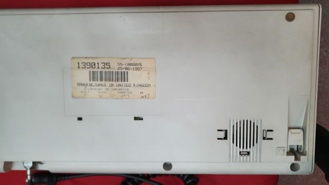 Teclado IBM Modelo M versión 1390135 Beige/Gris 87