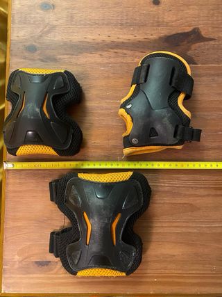 Protecciones para patinar (rodilleras, coderas, mu