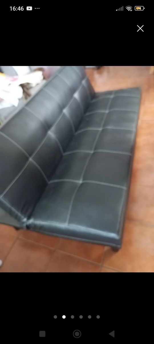 Sofá Cama Click Clack Piel Sintética seminuevo