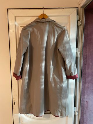 Gabardina reversible gris y cuadros