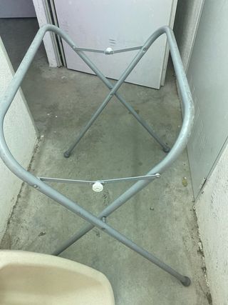 Bañera para bebé con patas