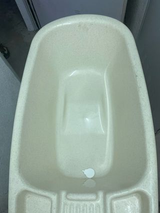 Bañera para bebé con patas