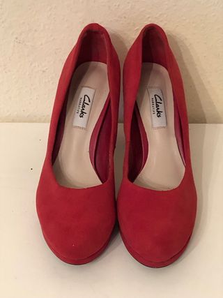 CLARKS - Zapatos tacón ante rojo 37