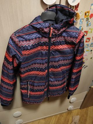 Chaqueta de invierno con capucha