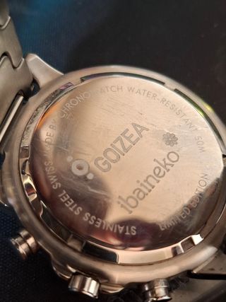 Reloj Suizo Cronógrafo Negro y Plateado