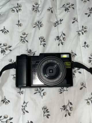 Cámara Digital 24MP Zoom 4X