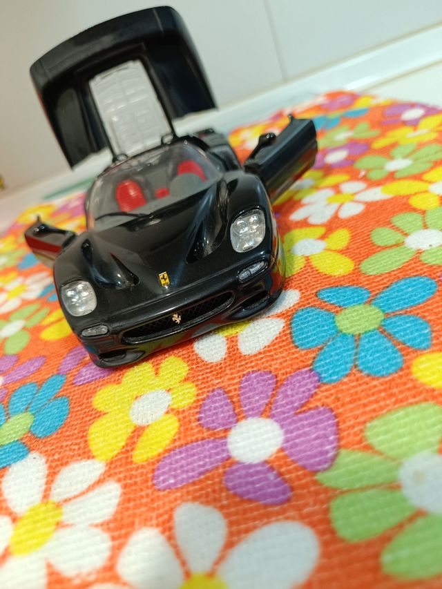 FERRARI F50 de la Marca BURAGO 1:24