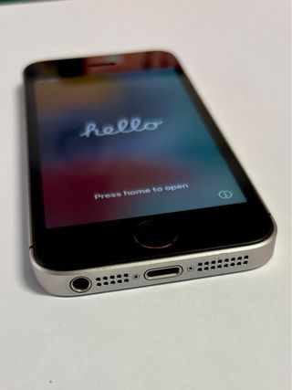 iPhone SE 32GB Gris Espacial