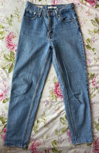 Levi's Mom Jean Talla 34