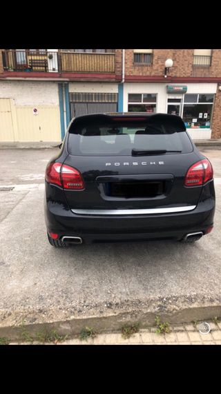 Porsche Cayenne 2011
