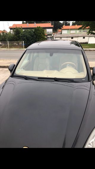 Porsche Cayenne 2011
