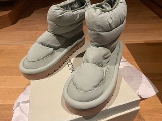 Botines verdes acolchados