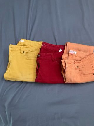 Pantalones vaqueros de colores