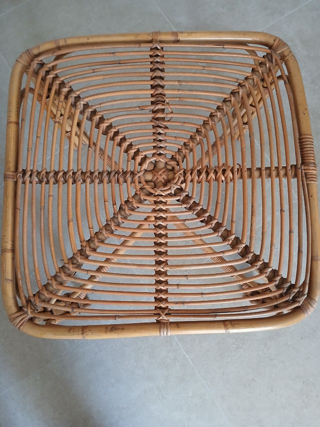 Conjunto mimbre: 2 sillas y mesa exterior