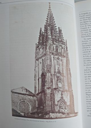 Ciudad y arquitectura Oviedo en la fotografía d...