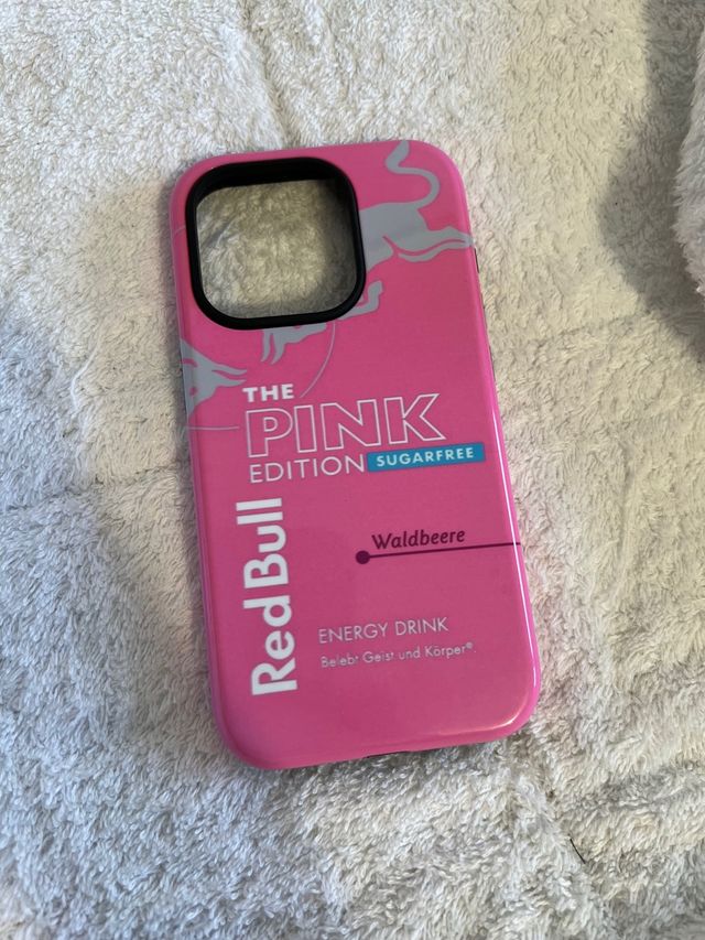 Funda iPhone 15 Pro Red Bull Pink Sugarfree
