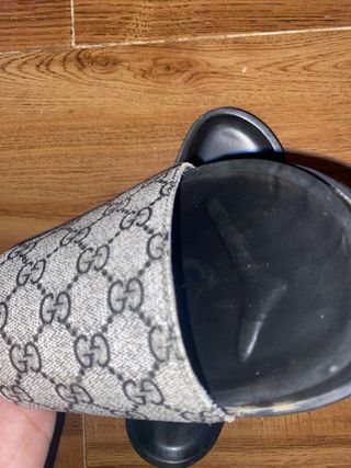 Chanclas Gucci Beige