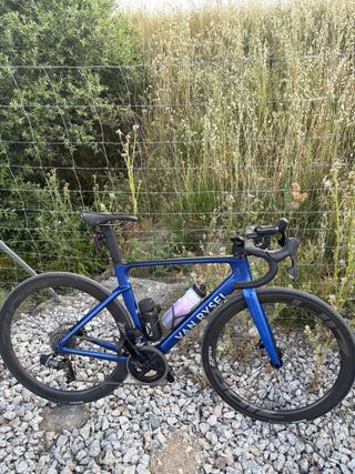 Bicicleta carbono Van Rysel RCR cambio SRAM Rival