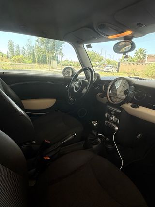 MINI One 2010