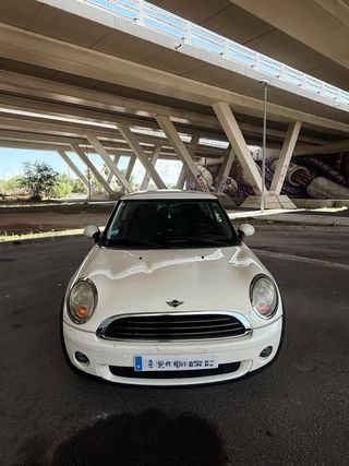 MINI One 2010
