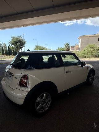 MINI One 2010