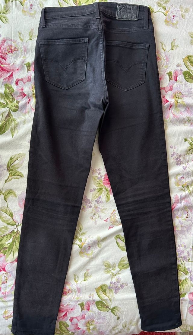 Vaqueros Levi's 721 High Rise Skinny Negros Talla