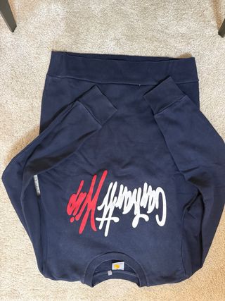 Sudadera Carhartt azul con logo