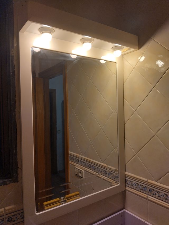 Últim preu! Mirall de lavabo amb llum