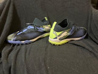 Botas de fútbol Puma alta gama un solo uso