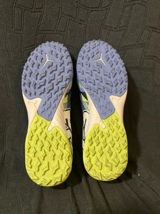 Botas de fútbol Puma alta gama un solo uso