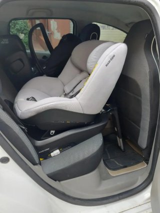 Maxi-Cosi silla de coche (6m - 4a) + base Isofix