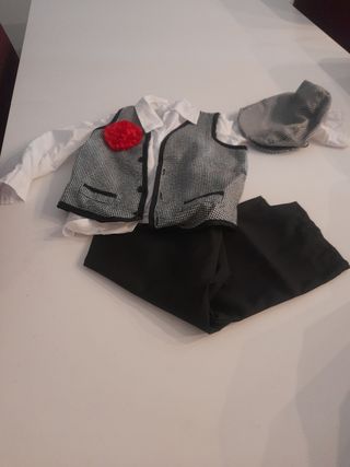 Traje Chulapo talla 4 a 5...inclusive 6