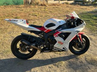 Moto de circuito  Yamaha r1 ańo 2003