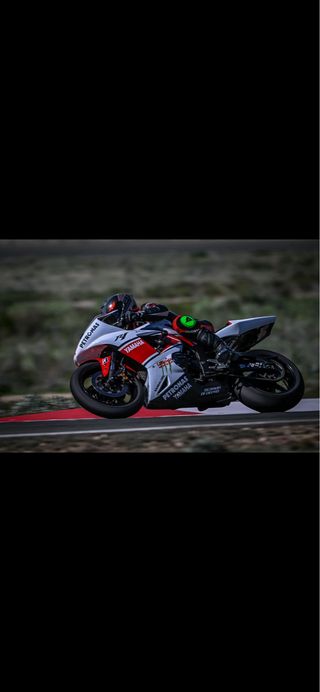 Moto de circuito  Yamaha r1 ańo 2003
