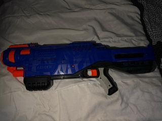 Pistola Nerf Elite trilogy DS-15 COMO NUEVA 
