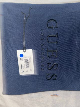 Jersey Guess Azul Marino
