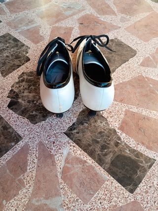 Zapatos de tacón estilo Oxford bicolor (spectator)