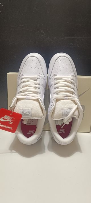 Nike Dunk Low SB x Supreme 94 Blanco