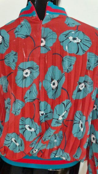 Blusa Koralline M Vermelha e Azul