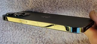 iPhone 13 Pro Apple