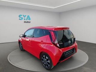 Toyota Aygo 1.0 70 x-play