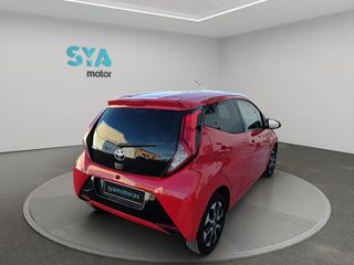 Toyota Aygo 1.0 70 x-play