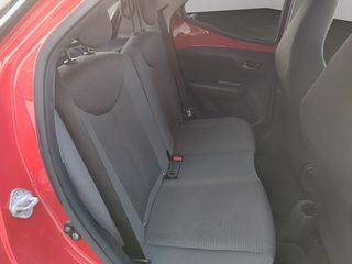 Toyota Aygo 1.0 70 x-play