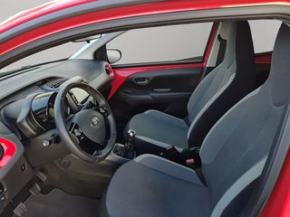 Toyota Aygo 1.0 70 x-play