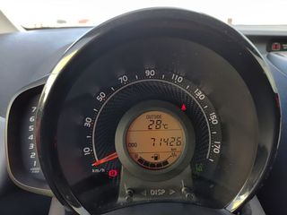 Toyota Aygo 1.0 70 x-play