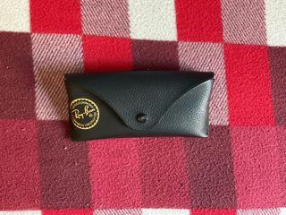 Gafas de sol redondas y nuevas